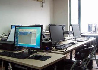 广州广美教育电脑课室图片